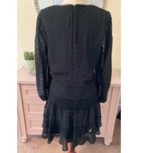 V-NECK BLACK LACE COCKTAIL DRESS - Picture 4 of 4